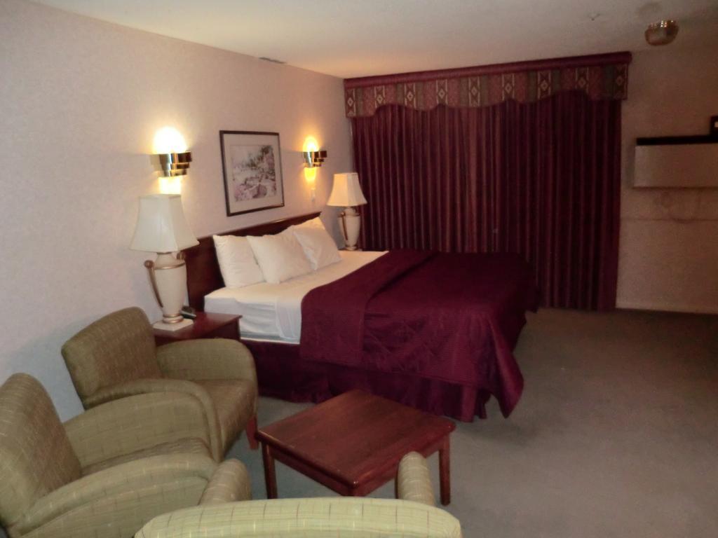 Ramada By Wyndham Abbotsford Hotell Rum bild
